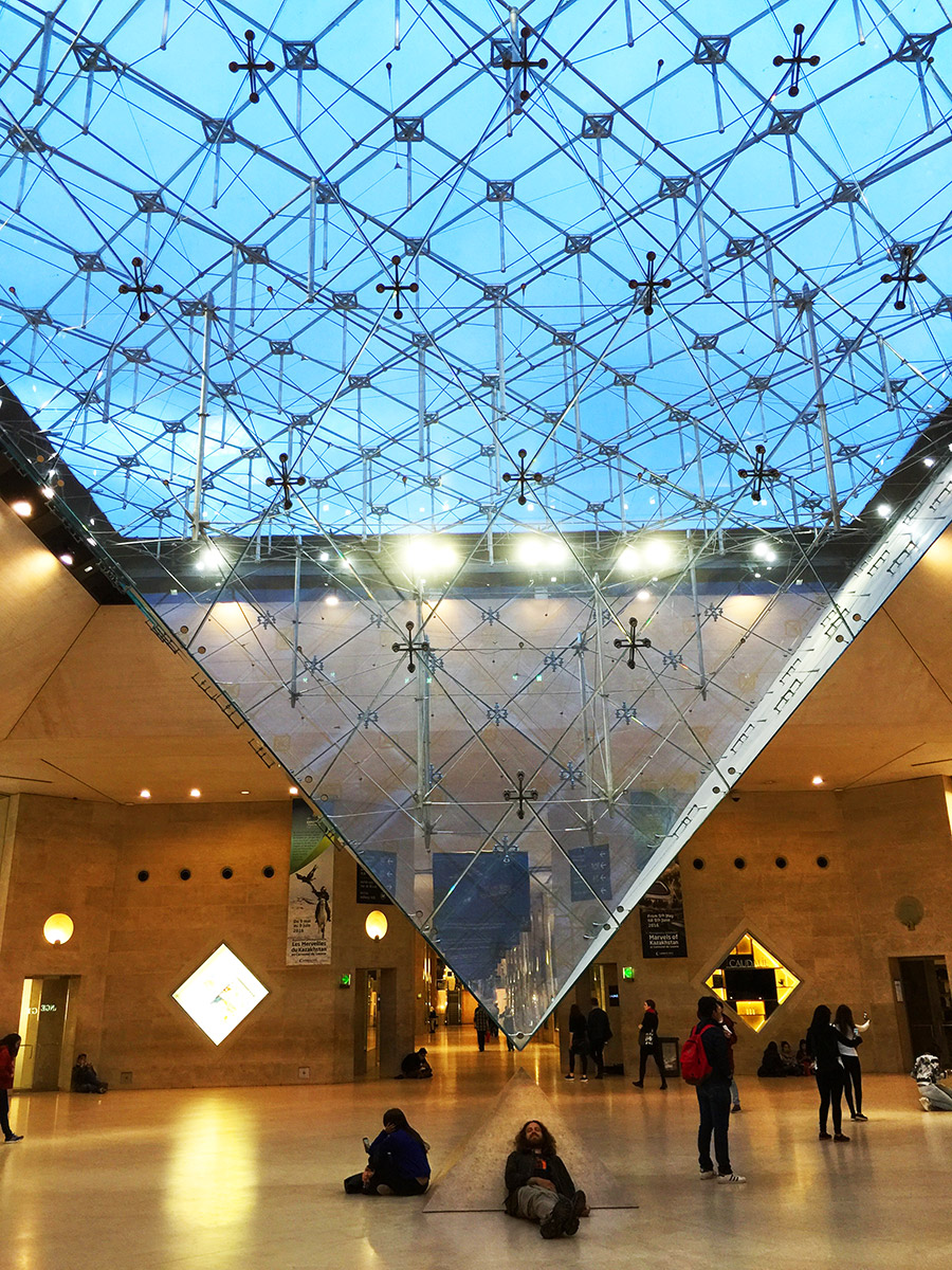 louvre-pyramid2